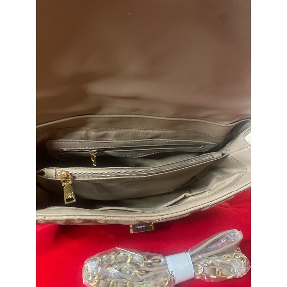 NWT Badgley Mischka CrossBody W/Diamond Quilted & Studs Handbag - Picture 6 of 6